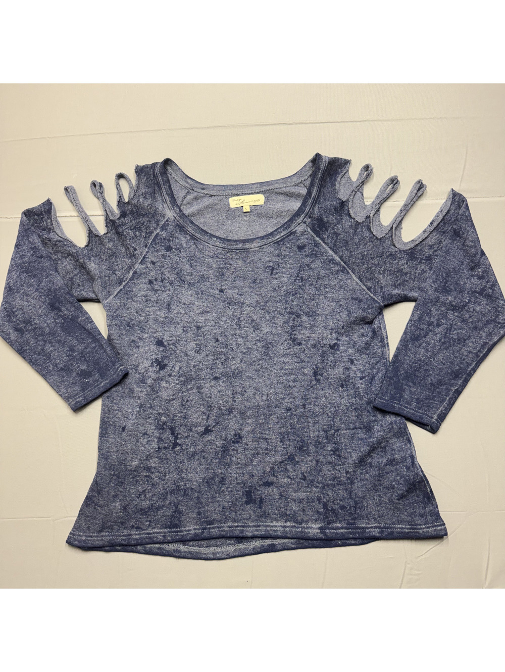 Vintage Havana Womens Cut Out Shoulder Cotton Blend Top Adult L Blue Acid Wash